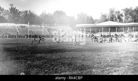 Historische College Football Games: Georgetown University gegen Carlisle Ca. 1912 Stockfoto