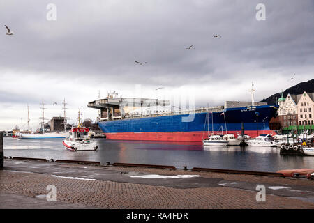 Neubau bulk carrier Star Java neben in Bergen Hafen für ihre Taufe. Bergen, Norwegen Februar 2007. Stockfoto