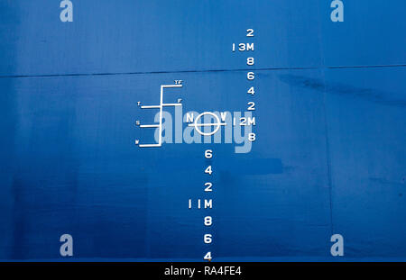 Aus dem Schiff Seite der Neubau bulk carrier Star Java neben in Bergen Hafen für ihre Taufe Detail. Bergen, Norwegen Februar 2007. Stockfoto