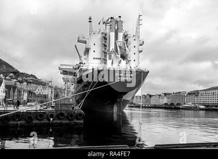 Neubau bulk carrier Star Java neben in Bergen Hafen für ihre Taufe. Bergen, Norwegen Februar 2007. Stockfoto