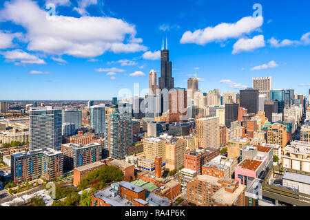 Chicago, Illinois, USA Downtown Skyline von oben am Nachmittag. Stockfoto