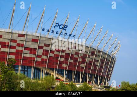 Warszawa, Masowien/Polen - 2018/09/02: Außen der PGE Narodowy Nationalstadion in Praga in Warschau, mit einziehbarem Dach, dient als Heimstadion von Polen nationale Fußball-te Stockfoto