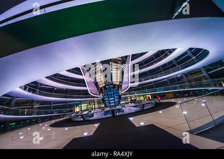 Cyber dom Berlin Reichskuppel moderne futuristische Architektur Stockfoto