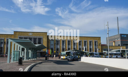 Brügge, Belgien - 5. Oktober 2018. Hauptbahnhof Brügge, Belgien. Brügge (Brügge) ist eine malerische Stadt in Flandern, der nördliche Teil von Belgiu Stockfoto