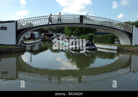 Bügeleisen Canal Bridge 91 A, Braunston, Grand Union Canal, Northamptonshire, Northants, England, UK Vereinigtes Königreich, Europa, Stockfoto