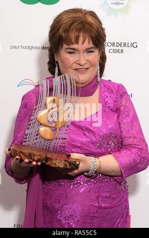 Prominente nehmen an der Scottish Music Awards 2018 ehren Annie Lennox und Susan Boyle an der sek Center Mit statt: Susan Boyle Wo: Glasgow, Großbritannien Wann: 01 Dec 2018 Credit: WENN.com Stockfoto