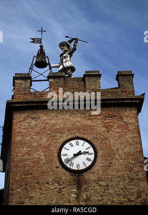Pulcinella Anschlagen der Glocke, Montepulciano, Italien Stockfoto