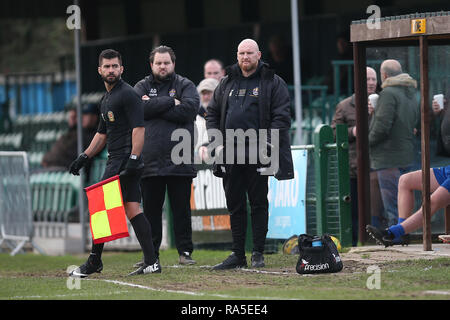 Romford Manager Paul Martin in Romford vs Grays Athletic, Bostik League Division 1 Nord Fußball an Rookery Hill am 1. Januar 2019 Stockfoto