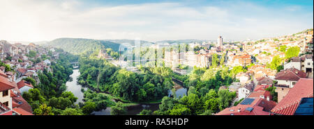 Sonnenaufgang in Veliko Tarnovo, Bulgarien Stockfoto