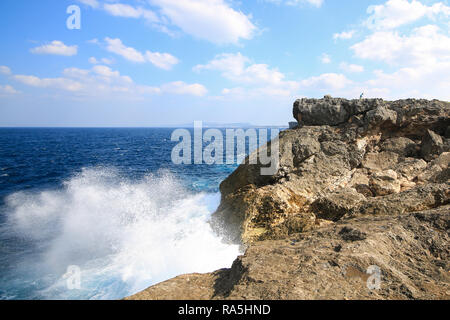 Rock Sea Sky am Kap Zanpa Okinawa Japan Stockfoto