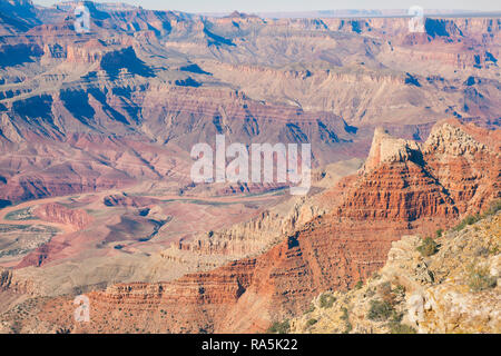 Blick auf die Farben der Grand Canyon von Lipan Point Lookout Stockfoto