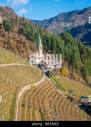 Idyllische Landschaft von San Genesio Seilbahn. Trentino Alto Adige, Italien. Stockfoto