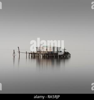 Fischerhütte in der Lagune von Venedig, Lido, Italien Stockfoto