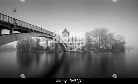 Die Abtei Brücke verbindet Berlin Treptow Köpenick über die Spree mit der Insel der Jugend, Berlin, Deutschland Stockfoto