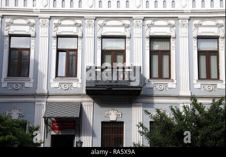 Apartment Gebäude an Aghmashenebeli Avenue in Tiflis Stockfoto