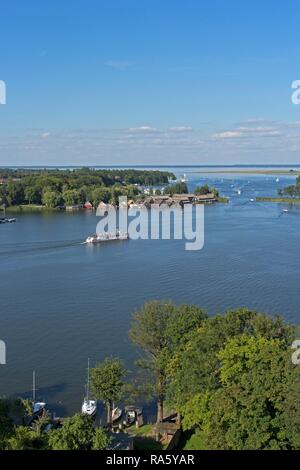 Blick auf die Müritz Ufer wie vom Turm der Marienkirche, roebel gesehen, Mecklenburgische Seenplatte Stockfoto