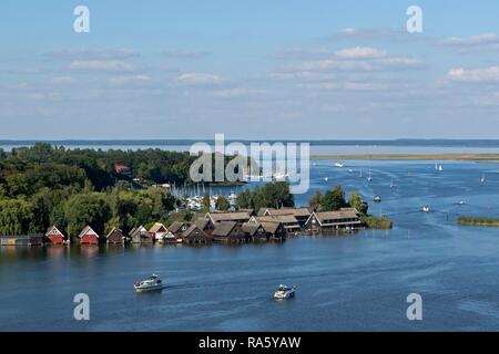 Blick auf die Müritz Ufer wie vom Turm der Marienkirche, roebel gesehen, Mecklenburgische Seenplatte Stockfoto