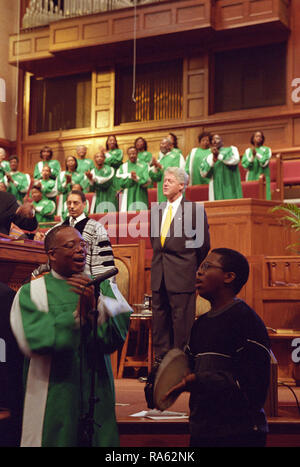 Foto von Präsident William Jefferson Clinton Liefert Erläuterungen zu der Gemeinde der Silo Baptist Church in Washington, D.C., 10/29/2000 Stockfoto