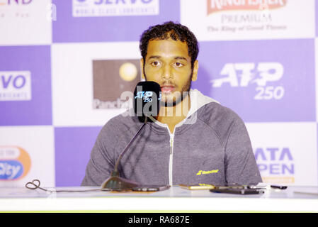 Pune, Indien. 1. Januar 2019. Ramkumar Ramanathan von Indien spricht mit der Presse, nachdem er seine erste Runde bei Tata Open Maharashtra ATP Tennis Turnier in Pune, Indien. Credit: karunesh Johri/Alamy leben Nachrichten Stockfoto