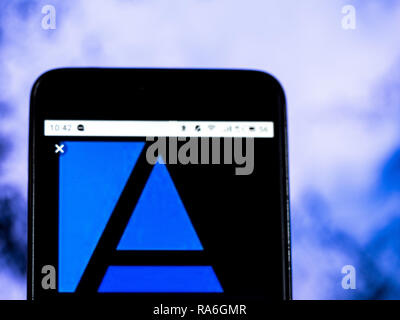 Kiew, Ukraine. 2 Jan, 2019. AmTrust Financial Services Insurance Company Logo gesehen auf einem Smartphone angezeigt. Quelle: Igor Golovniov/SOPA Images/ZUMA Draht/Alamy leben Nachrichten Stockfoto