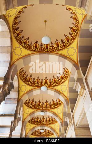 Maurische Arcade, vijecnica oder Rathaus, ehemaliger National University Library, Sarajevo, Bosnien und Herzegowina Stockfoto