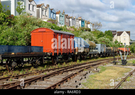 Stillgelegte Trucks, Bristol Hafenbahn, Wapping Wharf, Museum Street, Bristol Stockfoto