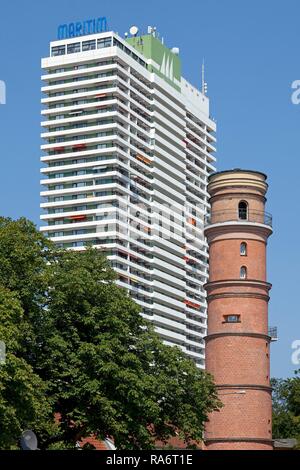 Hotel Maritim, der alte Leuchtturm, Travemünde, Schleswig-Holstein, Deutschland Stockfoto