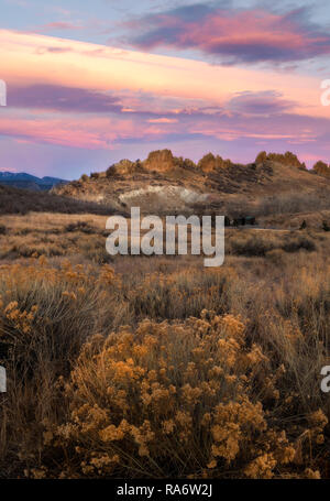 Sunrise leuchten auf der hogbacks von Devils Backbone in Loveland Colorado Stockfoto