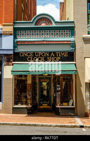 Einst closk Shop, 25 West Beverley Street, Staunton, Virginia Stockfoto