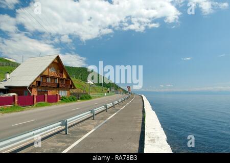 Damm, Siedlung Listwjanka, Baikalsee, Irkutsk Region, Sibirien, Russische Föderation, Eurasien Stockfoto