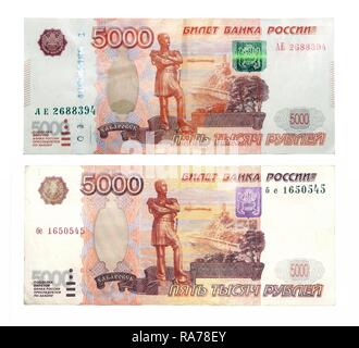 5000 Russische Rubel, neue und alte Banknoten Stockfoto