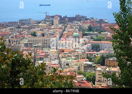 Blick auf die Altstadt von Neapel ab Vomero Bezirk, Kampanien, Italien, Europa Stockfoto