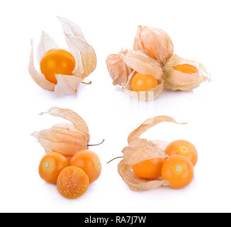 Kap-Stachelbeere (Physalis) isoliert auf weißem Hintergrund Stockfoto