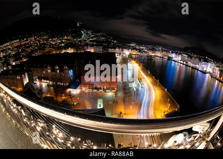 Balkon mit Blick über Bergen, Norwegen. Stockfoto