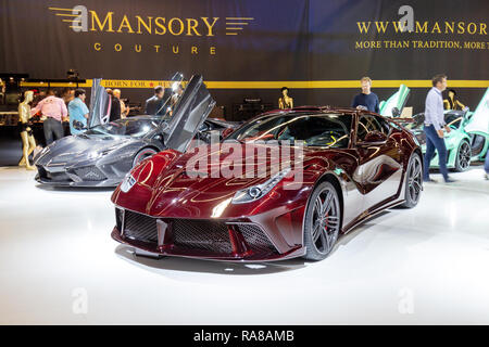 FRANKFURT, Deutschland - 13.September 2013: mansory Ferrari F12 La Revoluzione benutzerdefinierte Sportwagen auf der Frankfurter IAA vorgestellt. Stockfoto