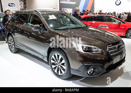 Brüssel - 19 Jan, 2017: Subaru Outback Auto auf dem Automobil-Salon in Brüssel vorgestellt. Stockfoto