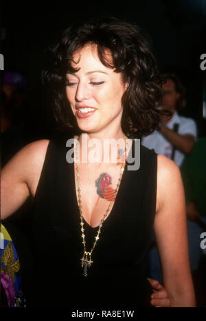 HOLLYWOOD, CA - 19. Juli: Schauspielerin Virginia Madsen nimmt an Paramount Pictures "coneheads" Premiere am 19. Juli 1993 bei Mann Chinese Theatre in Hollywood, Kalifornien. Foto von Barry King/Alamy Stock Foto Stockfoto