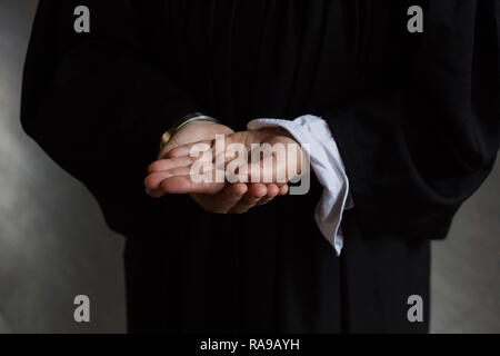 Die Hände eines protestantischen Pastors Stockfoto