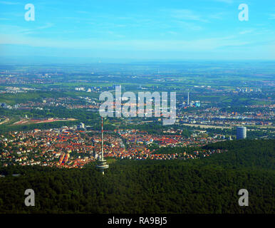 Fernsehturm Stuttgart im Süden Deutschlands, Luftaufnahme Stockfoto