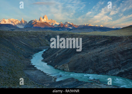 Mount Fitz Roy im frühen Morgenlicht in Patagonien, Argentinien. Stockfoto