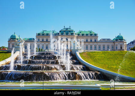 Wien - 30. August: Schloss Belvedere am 30. August 2017 in Wien, Österreich. Es ist ein historischer Gebäudekomplex, bestehend aus zwei barocke Paläste, die O Stockfoto