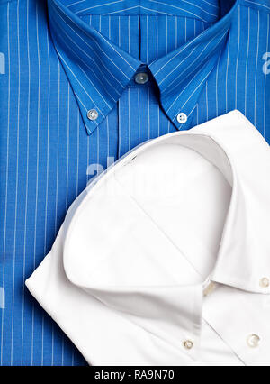 Herren Hemden mit Button-down-Kragen. Stockfoto