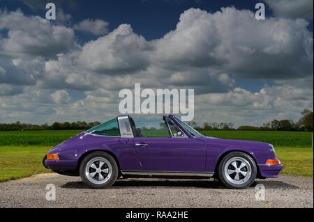 Purple Classic Porsche 911 Targa Stockfoto