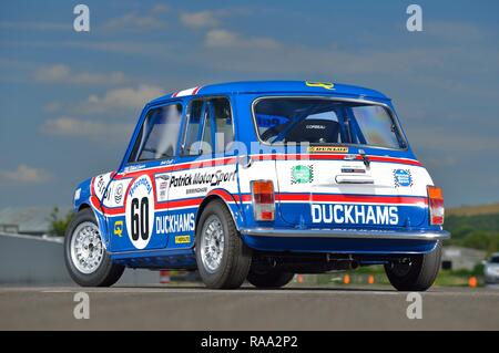 Swiftune Mini Clubman 1275 GT-Rennwagen Stockfoto