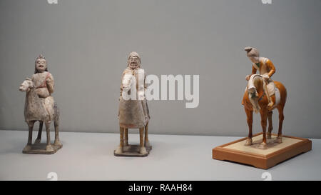 Taipei, Taiwan - 22. November 2018: Die alten Chinesischen kaiserlichen Artefakte und Kunstwerke im Nationalen Palastmuseum in Taipeh, Taiwan. Stockfoto