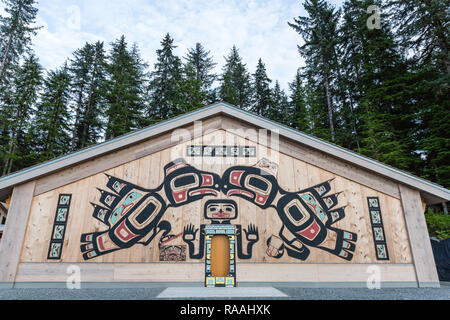 Hoonah Tlingit Tribal House in Bartlett Cove, Glacier Bay National Park, Alaska, USA. Stockfoto