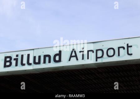 Billund, Dänemark - 18. März 2016: Billund Flughafen Terminal in Dänemark. Billund Flughafen ist der zweitgrößte Flughafen in Dänemark Stockfoto