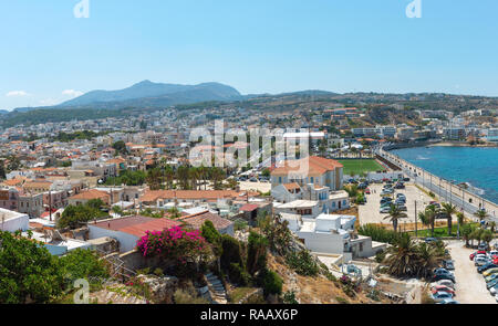 Antenne Panoramablick auf Stadt von Rethymno, Kreta, Griechenland Stockfoto