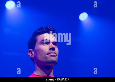 Berlin, Deutschland. 03 Jan, 2019. Radprofi Tom Dumoulin bei der Präsentation des Sunweb Team am Alexanderplatz der Unterstation. Quelle: Jörg Carstensen/dpa/Alamy leben Nachrichten Stockfoto