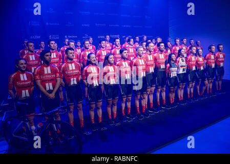 Berlin, Deutschland. 03 Jan, 2019. Präsentation der Cycling Team Sunweb am Alexanderplatz der Unterstation. Quelle: Jörg Carstensen/dpa/Alamy leben Nachrichten Stockfoto